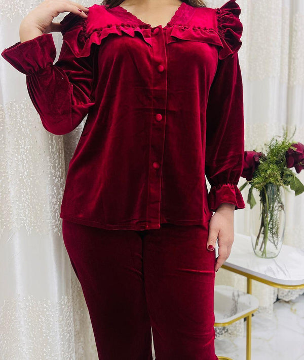 (30%) OFF - Chic Velvet 2-Piece Lounge Set