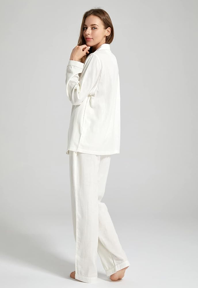 Elegant Cotton Pajama Set – Timeless Comfort