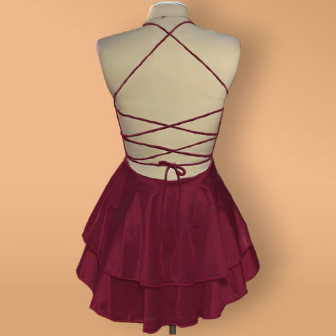 Knee lenght back-tie strap maxi