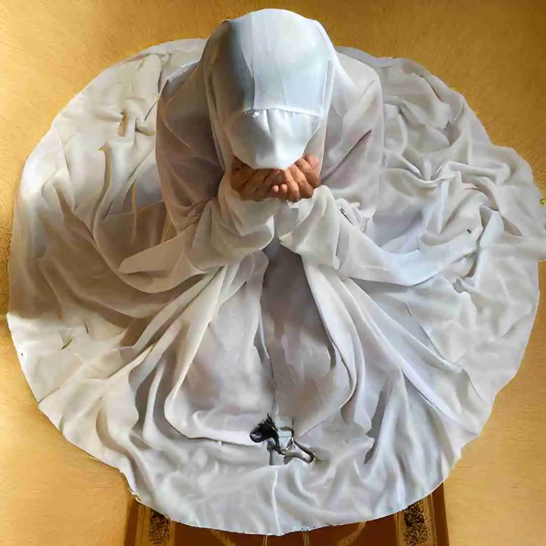 White color Namaz Chadar