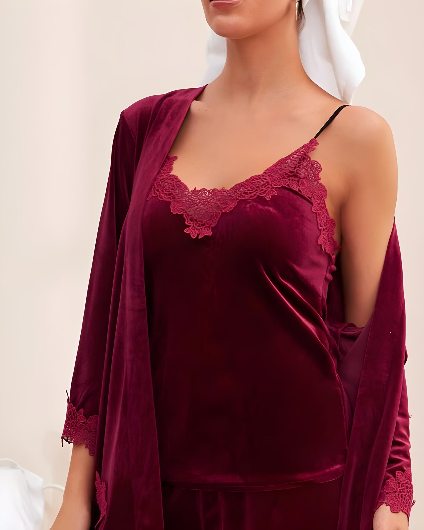(30%) OFF - Valvet 3pc Lacy Bridal Set