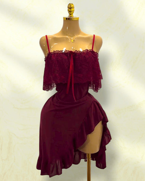 Crimson Mirage: Luxe Valvet Slip