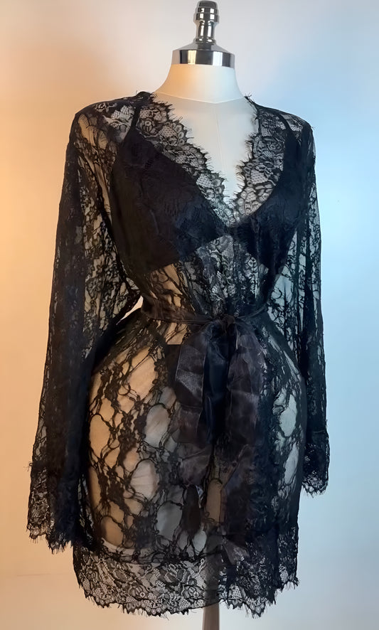 Midnight Mirage – Noir Lace Ensemble