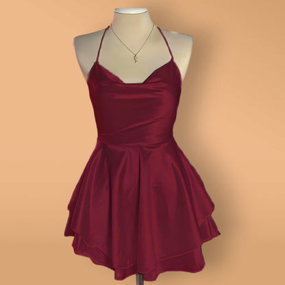 Knee lenght back-tie strap maxi