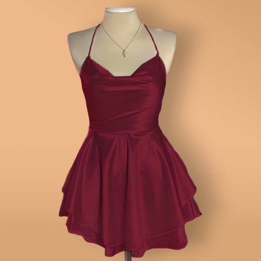 Knee lenght back-tie strap maxi