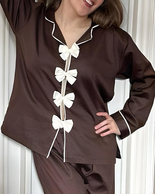 Classic Cotton Bow-Accent Pajama Set – Elegant and Comfortable Nightwear